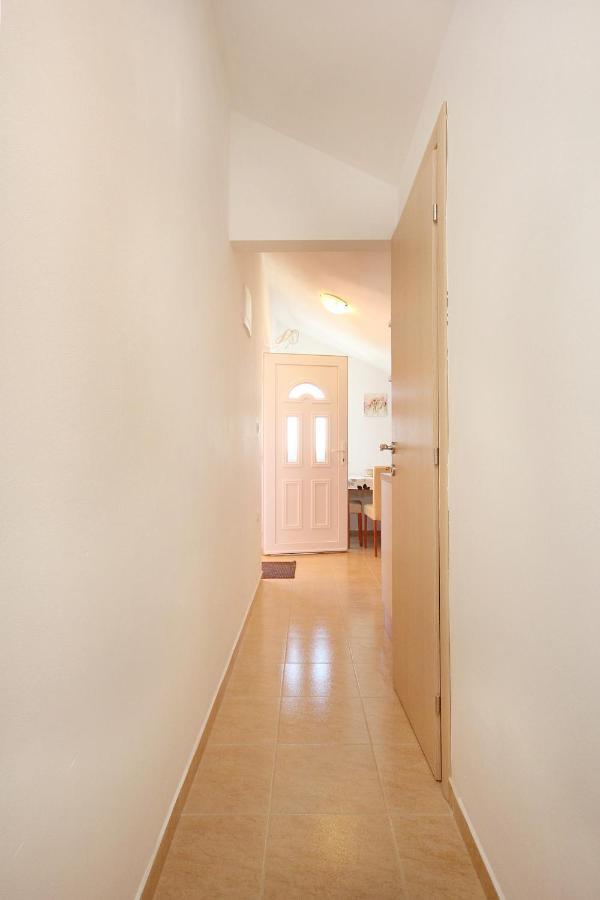 Apartments By The Sea Vlasici, Pag - 9324 מראה חיצוני תמונה